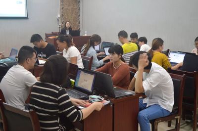 携手前行,决胜终端!简一衣柜第十期新秀设计师培训会圆满结束!