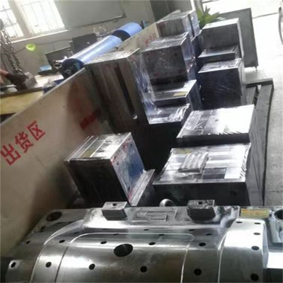 工厂实践导向的五金模具培训 理论与实习并重